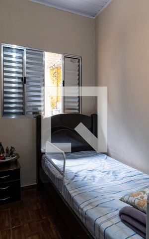 Casa à venda com 170m², 6 quartos e 2 vagas Casa à venda com 170m², 6 quartos e 2 vagasQuarto 2 da Casa 3
