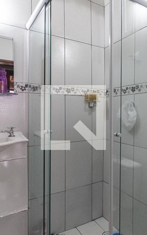 Casa à venda com 170m², 6 quartos e 2 vagas Casa à venda com 170m², 6 quartos e 2 vagasBanheiro 2 da Casa 1