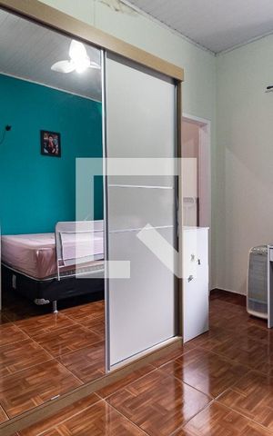 Casa à venda com 170m², 6 quartos e 2 vagas Casa à venda com 170m², 6 quartos e 2 vagasQuarto 2 da Casa 1