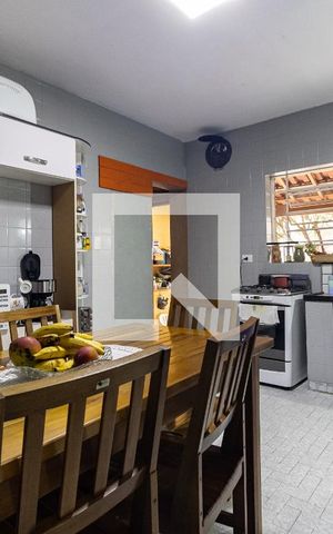 Casa à venda com 170m², 6 quartos e 2 vagas Casa à venda com 170m², 6 quartos e 2 vagasCozinha da Casa 1