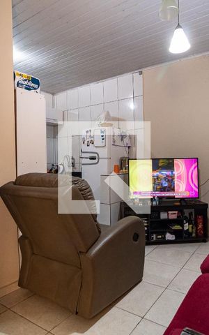 Casa à venda com 170m², 6 quartos e 2 vagas Casa à venda com 170m², 6 quartos e 2 vagasSala da Casa 3