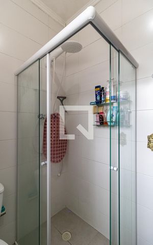 Casa à venda com 170m², 6 quartos e 2 vagas Casa à venda com 170m², 6 quartos e 2 vagasBanheiro 1 da Casa 1