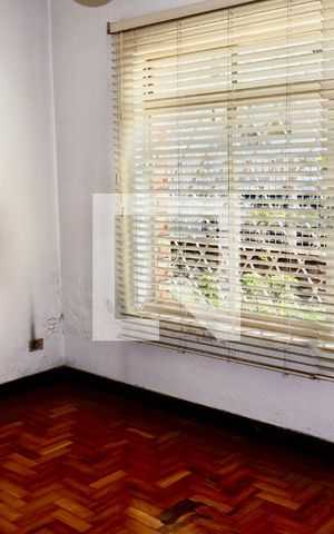 Casa à venda com 320m², 3 quartos e 6 vagasSala