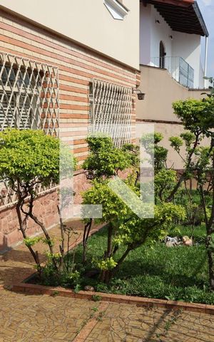 Casa à venda com 320m², 3 quartos e 6 vagasJardim 