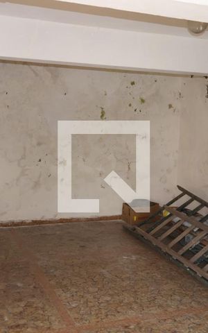 Casa à venda com 320m², 3 quartos e 6 vagasQuarto ferramentas 