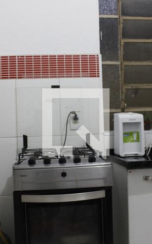 Casa à venda com 300m², 6 quartos e sem vagaCasa 3- Cozinha