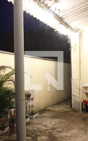 Casa à venda com 300m², 6 quartos e sem vagaCasa 3- Área de Serviço-Entrada