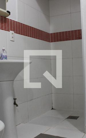Casa à venda com 300m², 6 quartos e sem vagaCasa 3- Banheiro