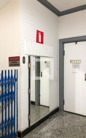 Apartamento à venda com 96m², 2 quartos e sem vaga Apartamento à venda com 96m², 2 quartos e sem vagaHall de Entrada