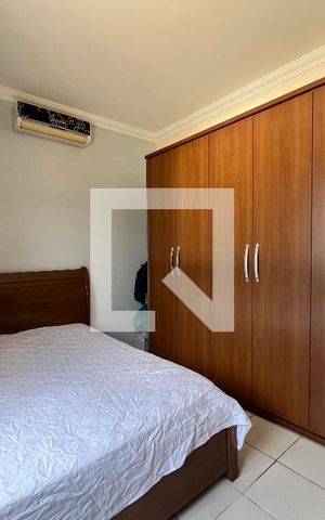 Casa à venda com 215m², 3 quartos e 2 vagas Casa à venda com 215m², 3 quartos e 2 vagasQuarto 2