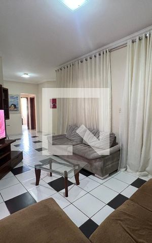 Casa à venda com 215m², 3 quartos e 2 vagas Casa à venda com 215m², 3 quartos e 2 vagasSala