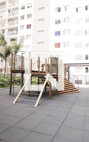 Apartamento para alugar com 60m², 2 quartos e sem vagaPlayground