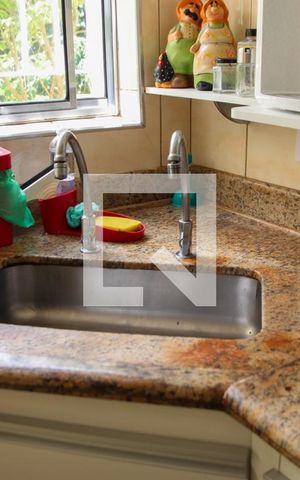 Casa para alugar com 200m², 3 quartos e 2 vagasCozinha