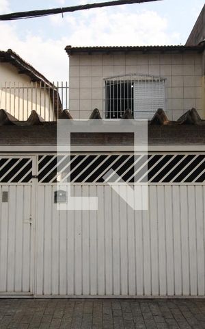Casa à venda com 250m², 3 quartos e 2 vagasFachada
