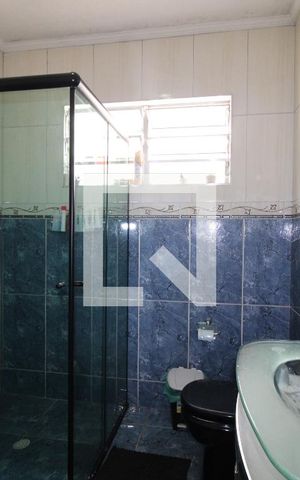 Casa à venda com 250m², 3 quartos e 2 vagasBanheiro