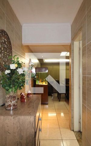 Casa à venda com 250m², 3 quartos e 2 vagasCorredor