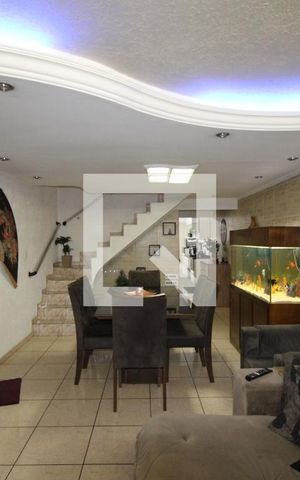 Casa à venda com 250m², 3 quartos e 2 vagasSala