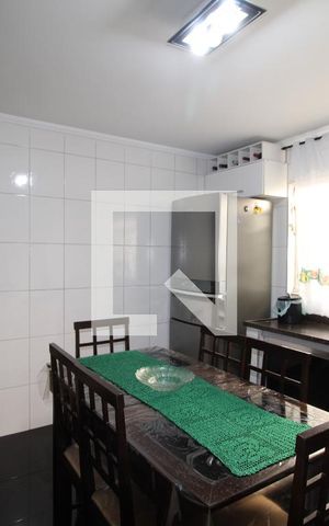 Casa à venda com 250m², 3 quartos e 2 vagasCozinha