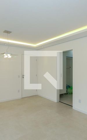 Apartamento para alugar com 98m², 3 quartos e 2 vagas Apartamento para alugar com 98m², 3 quartos e 2 vagasSala