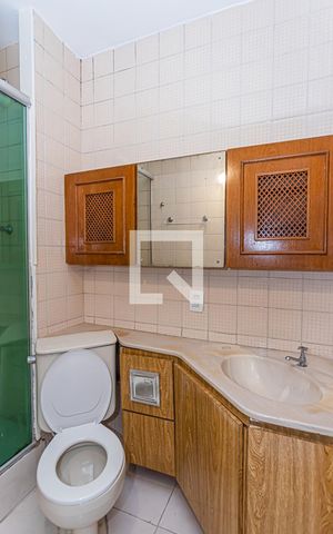 Apartamento para alugar com 53m², 2 quartos e 1 vaga Apartamento para alugar com 53m², 2 quartos e 1 vagaBanheiro