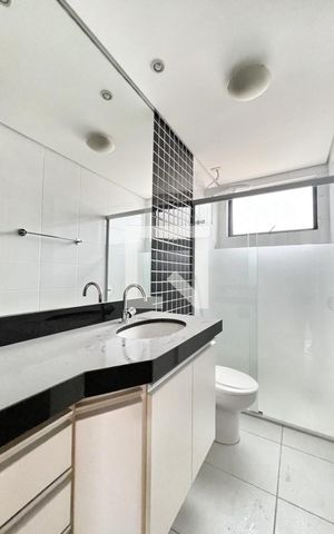 Apartamento à venda com 204m², 4 quartos e 4 vagasbanheiro 2
