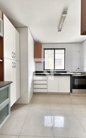 Apartamento à venda com 204m², 4 quartos e 4 vagasCozinha