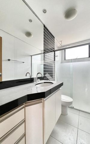 Apartamento à venda com 204m², 4 quartos e 4 vagasbanheiro 2