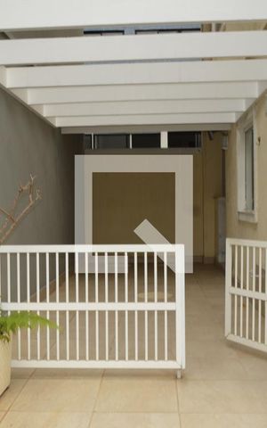 Casa à venda com 131m², 3 quartos e 2 vagasGaragem