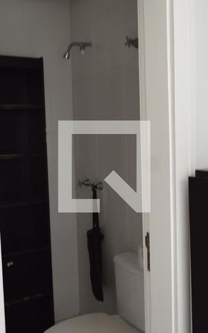 Casa à venda com 131m², 3 quartos e 2 vagasÁrea de serviço - Banheiro