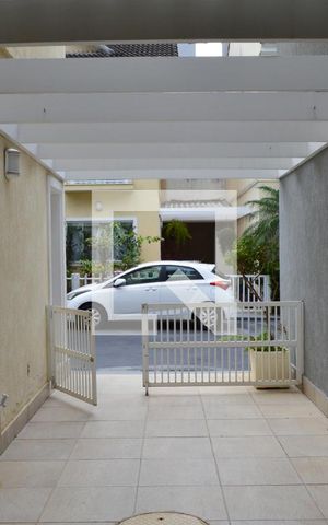 Casa à venda com 131m², 3 quartos e 2 vagasGaragem