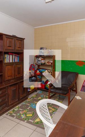 Casa para alugar com 270m², 5 quartos e 2 vagasEscritório