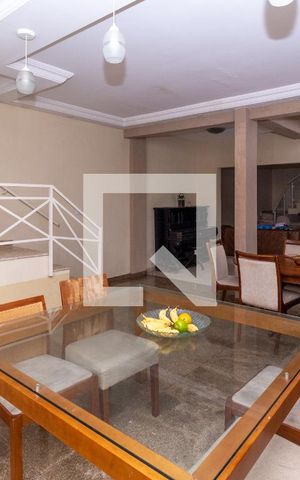 Casa para alugar com 270m², 5 quartos e 2 vagasSala de Jantar