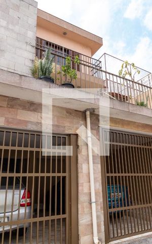 Casa para alugar com 270m², 5 quartos e 2 vagasFachada