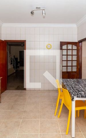 Casa para alugar com 270m², 5 quartos e 2 vagasCozinha