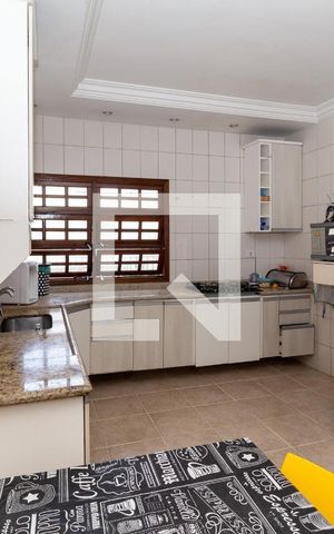 Casa para alugar com 270m², 5 quartos e 2 vagasCozinha