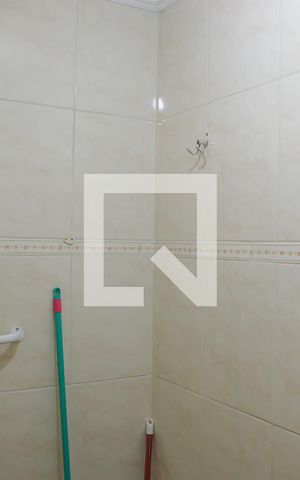 Casa à venda com 240m², 2 quartos e 3 vagas Casa à venda com 240m², 2 quartos e 3 vagasBanheiro da Suíte
