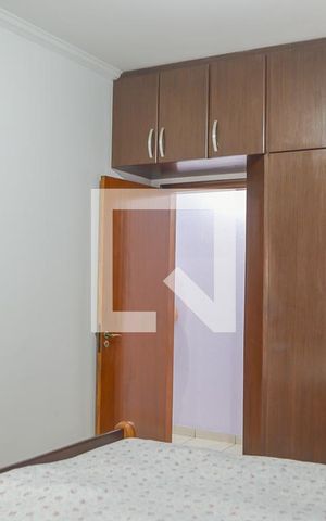 Casa à venda com 240m², 2 quartos e 3 vagas Casa à venda com 240m², 2 quartos e 3 vagasQuarto Suíte