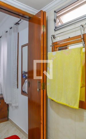 Casa à venda com 240m², 2 quartos e 3 vagas Casa à venda com 240m², 2 quartos e 3 vagasBanheiro da Suíte