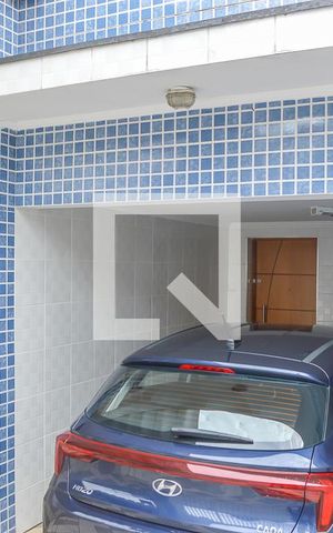 Casa à venda com 240m², 2 quartos e 3 vagas Casa à venda com 240m², 2 quartos e 3 vagasGaragem