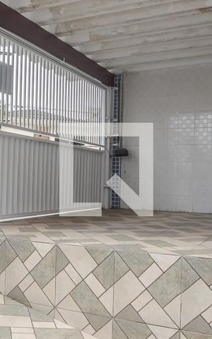 Casa à venda com 240m², 2 quartos e 3 vagas Casa à venda com 240m², 2 quartos e 3 vagasGaragem