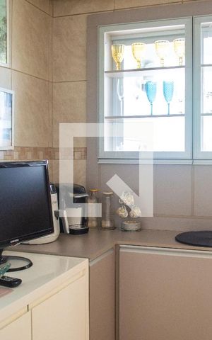 Casa à venda com 174m², 3 quartos e 2 vagasCozinha