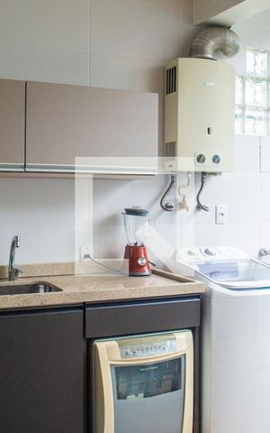 Casa à venda com 174m², 3 quartos e 2 vagasÁrea de serviço