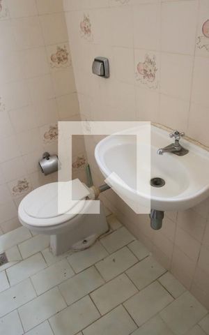 Casa à venda com 429m², 4 quartos e 3 vagasBanheiro de Serviço