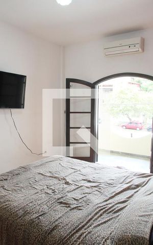 Casa à venda com 429m², 4 quartos e 3 vagasQuarto Suíte 1