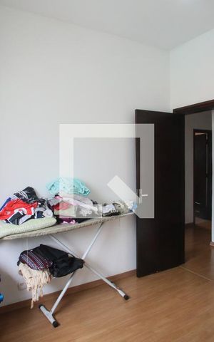 Casa à venda com 429m², 4 quartos e 3 vagasQuarto 2