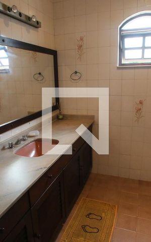 Casa à venda com 429m², 4 quartos e 3 vagasBanheiro Social