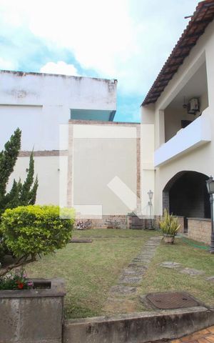 Casa à venda com 429m², 4 quartos e 3 vagasJardim