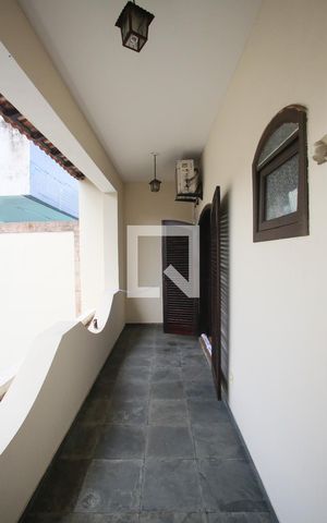 Casa à venda com 429m², 4 quartos e 3 vagasVaranda da Suíte 1
