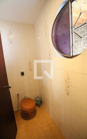 Casa à venda com 429m², 4 quartos e 3 vagasLavabo