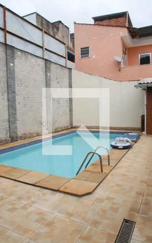 Casa à venda com 429m², 4 quartos e 3 vagasPiscina